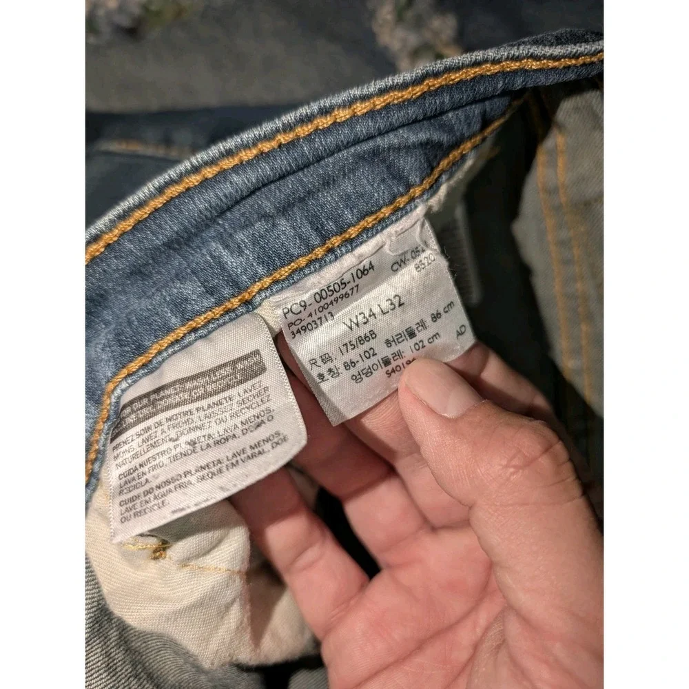 Levi's 505 Men's Regular Fit Jeans Size 34x32 Medium Wash‎